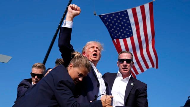 US Secret Service investigates 'lapse in security' at Trump rally