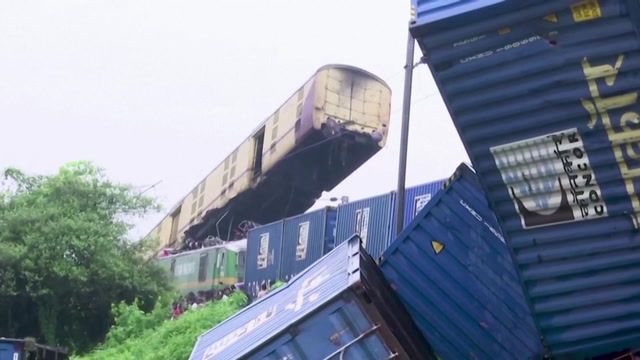 Deadly train crash in India kills over a dozen
