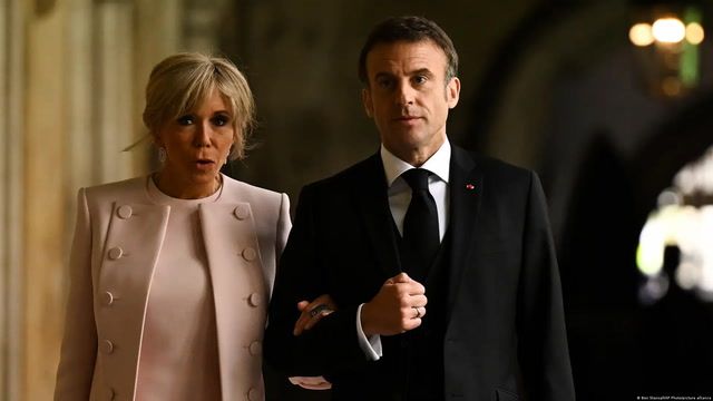 Macron seeks alliance with moderates against France's far right