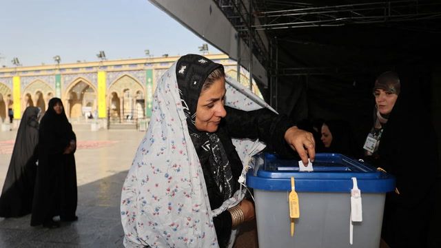 Iran election shows support for reformist candidate