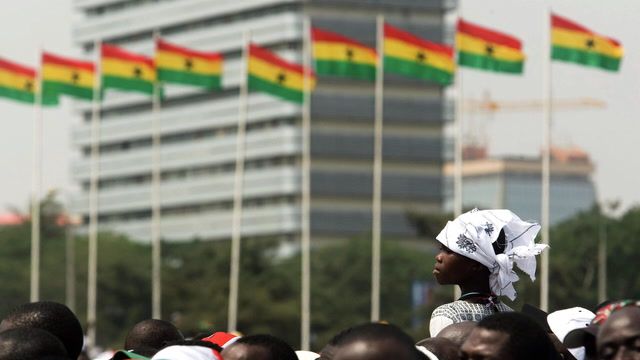 Hundreds rally in Ghana over power outages