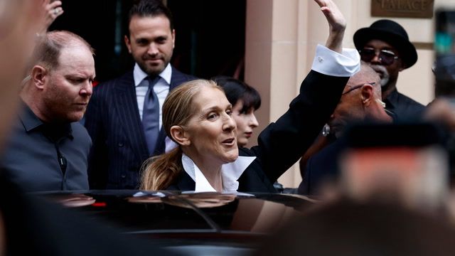 Céline Dion makes surprise comeback at Opening Ceremony
