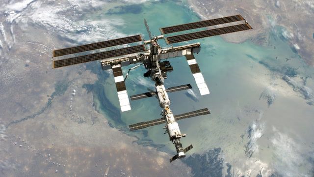 Astronauts stuck on the International Space Station