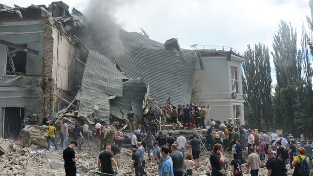 Children's hospital hit in Russian barrage on Ukrainian cities