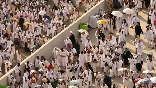 Death toll at Hajj pilgrimage rises to 1,300 amid scorching heat