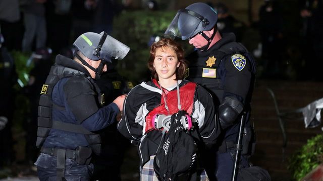 Police dismantle UCLA encampment, arrest dozens