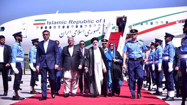 Iran president visits Pakistan, aims to mend ties after strikes